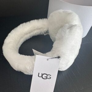UGG - Ear muffs white